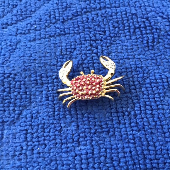 Ruby crab brooch - Picture 3 of 16